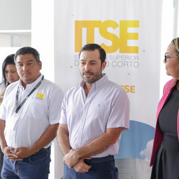 Imagen Cardoze-y-Lindo-SA-realiza-donacion-de-maquinaria-industrial-al-ITSE-para-laboratorio-vivencial-de-estudiantes--6