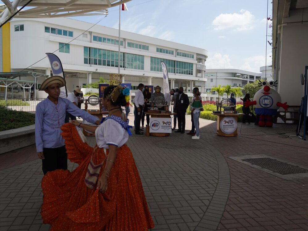 Imagen de portada Transmiten la Lotería Nacional desde el ITSE en el marco de su cuarto aniversario 