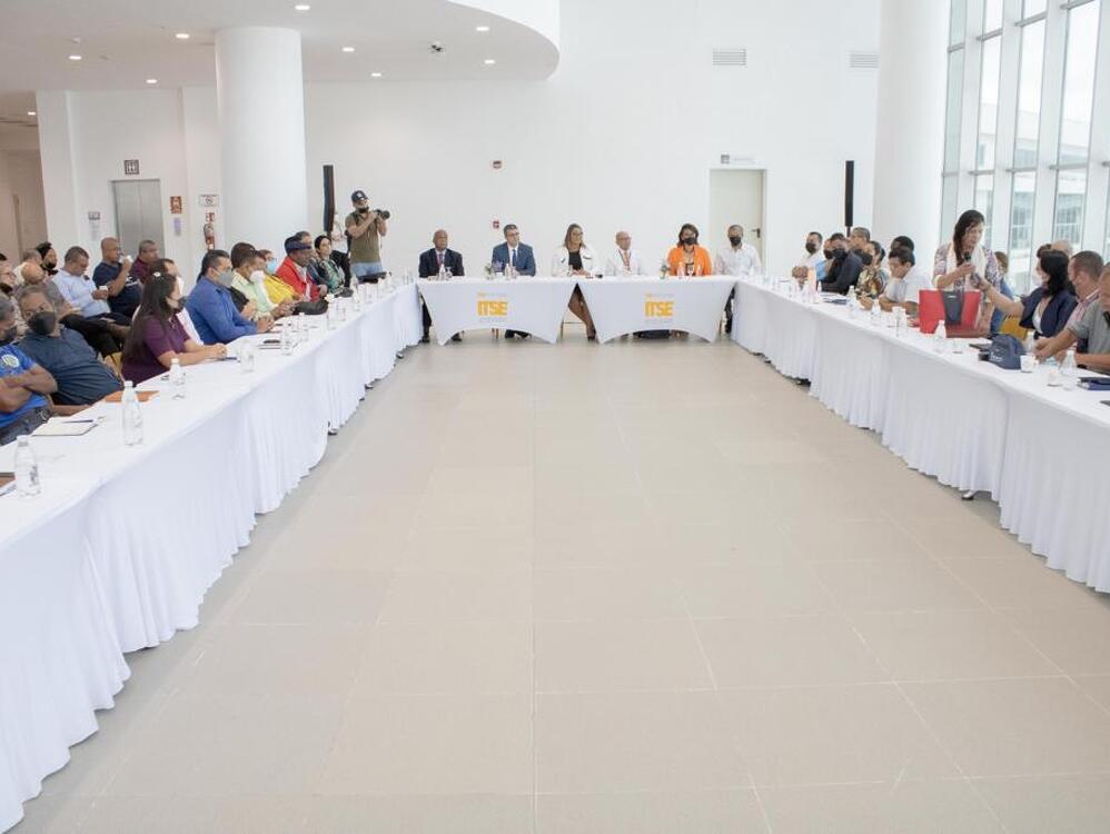 Imagen de portada Jornada de Puertas Abiertas del ITSE recibe a directores de institutos profesionales y técnicos