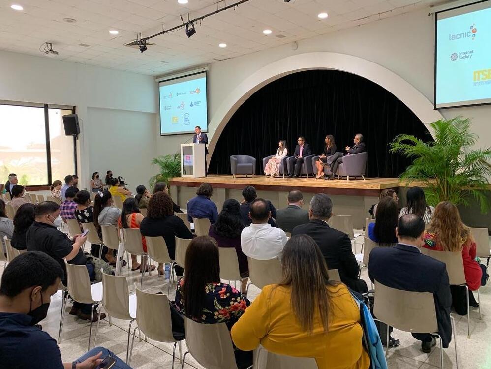 Imagen de portada El ITSE participa en V Foro de Gobernanza de Internet 