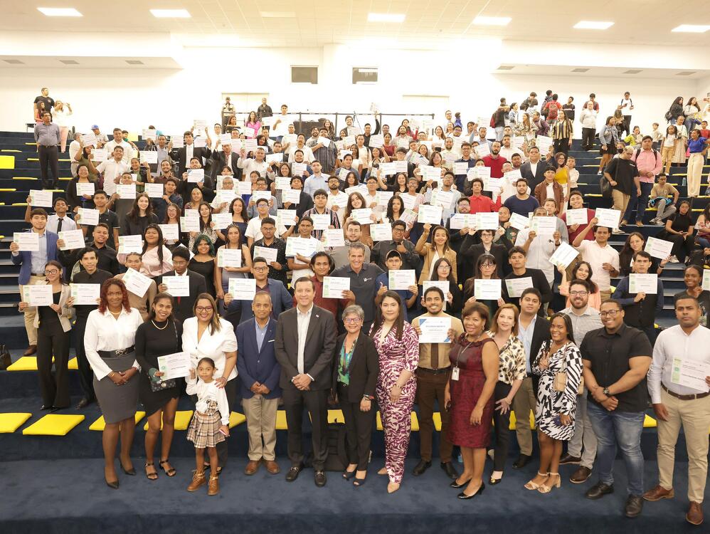 Imagen de portada Las mujeres ganan terreno en la ciberseguridad gracias al proyecto de formación que impulsa NUMU-BeDisruptive junto a BID Lab e ITSE 