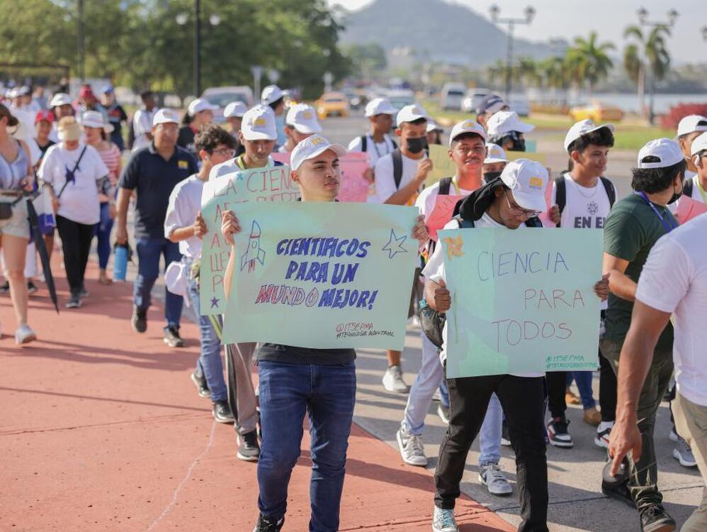 Imagen de portada El ITSE participa en “Marcha por la Ciencia” para destacar misión transformadora de la ciencia en el desarrollo del país