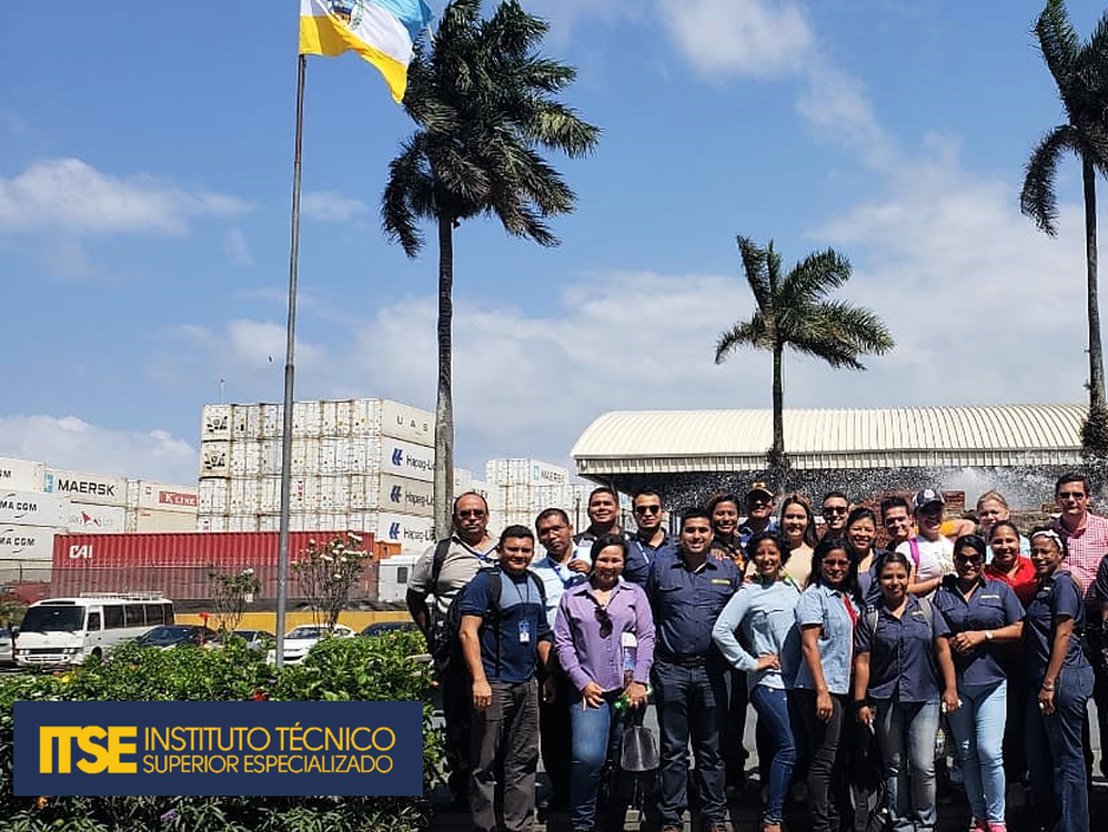 Imagen de portada Instructores del ITSE visitan el Puerto de Manzanillo