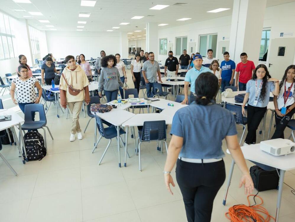 Imagen de portada Campus ITSE recibe a los ganadores de la XXIV Feria Científica del Ingenio Juvenil 2022