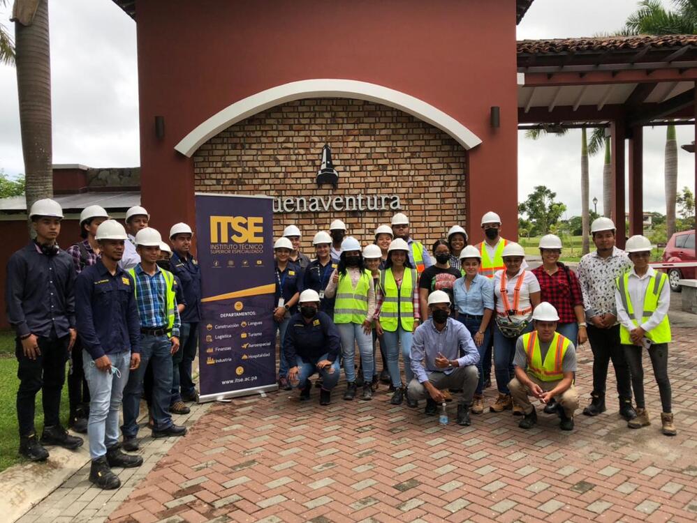 Imagen de portada Alumnos de construcción del ITSE visitan proyecto Plan Maestro Buenaventura