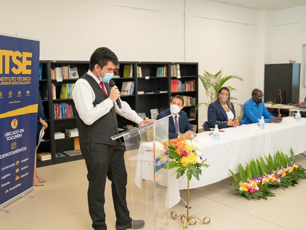 Imagen de portada Inauguran Centro de Recursos Académicos en el ITSE