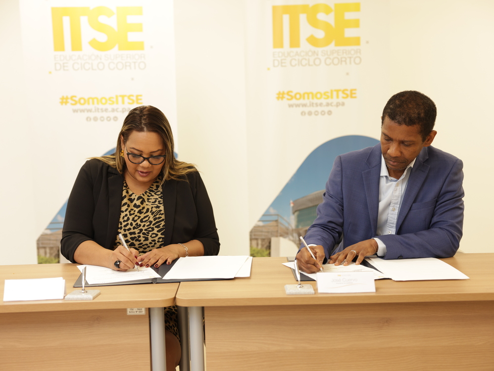 Imagen de portada Innovación Educativa: el ITSE y CAPATEC firman convenio para la Transformación Digital
