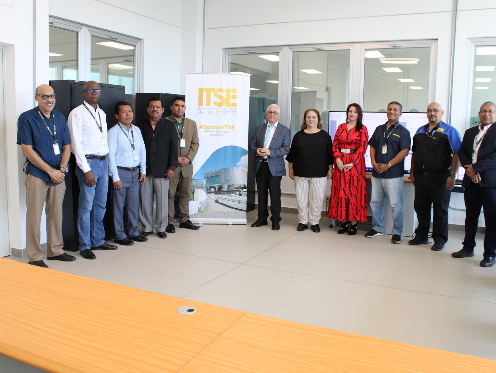 Imagen de portada Docentes de Tecnología Industrial del ITSE se capacitan en la industria 4.0 