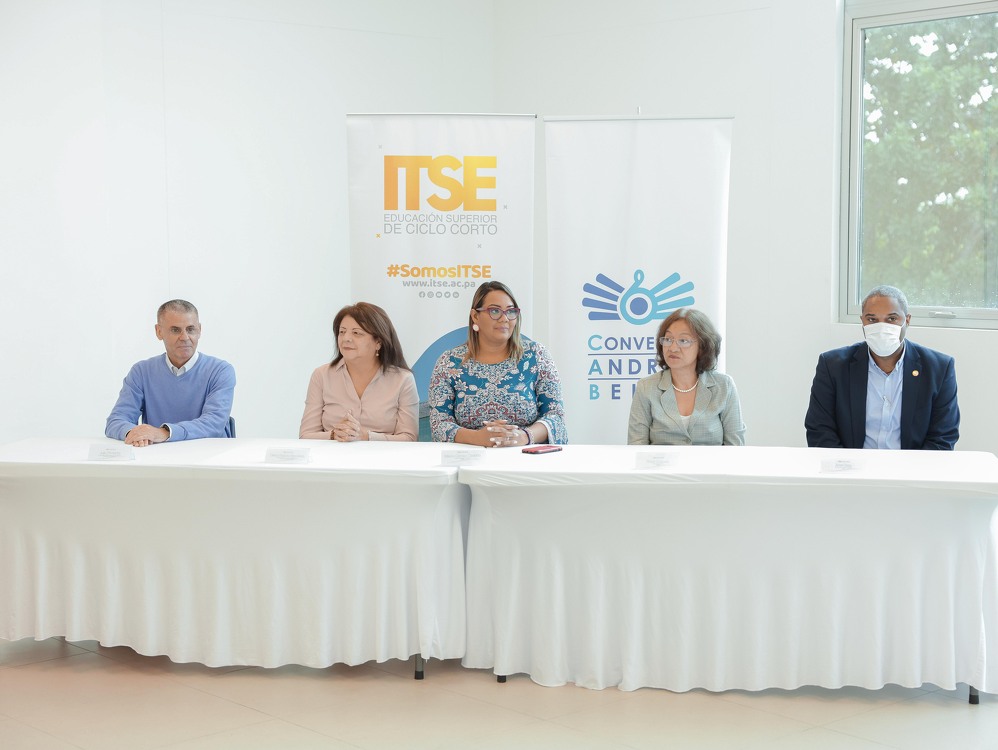 Imagen de portada Con Diplomado en diseño curricular ITSE apuesta a la formación profesional   