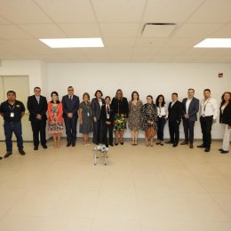 Embajadora-de-Panama-en-el-Reino-Unido-Irlanda-e-Islandia-visita-Campus-ITSE-060323-Foto-1-df95e8e25f248002d41e2b63f2b785b0.jpeg
