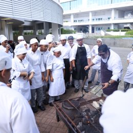  Estudiantes de Artes Culinarias del ITSE fortalecen sus competencias en cocina a la parrilla con fuego abierto