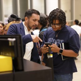 ITSE conecta a sus estudiantes con el mercado laboral global en el Encuentro de Oportunidades Internacionales 2026