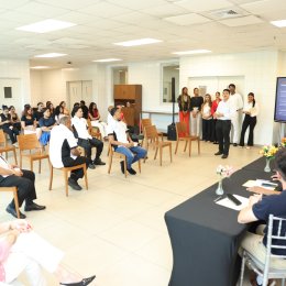 Estudiantes del ITSE diseñan una experiencia turística innovadora para fortalecer la atención en los taxis del Aeropuerto de Tocumen