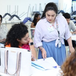 Escuela de Negocios fortalece la preparación profesional de sus estudiantes con la inducción “La ruta exitosa del practicante”