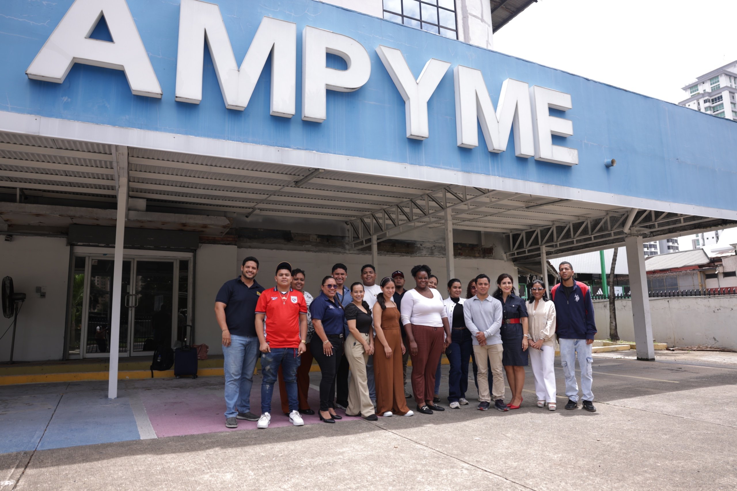 ITSE fortalece el emprendimiento estudiantil con apoyo de AMPYME y liderazgo del CIIECYT