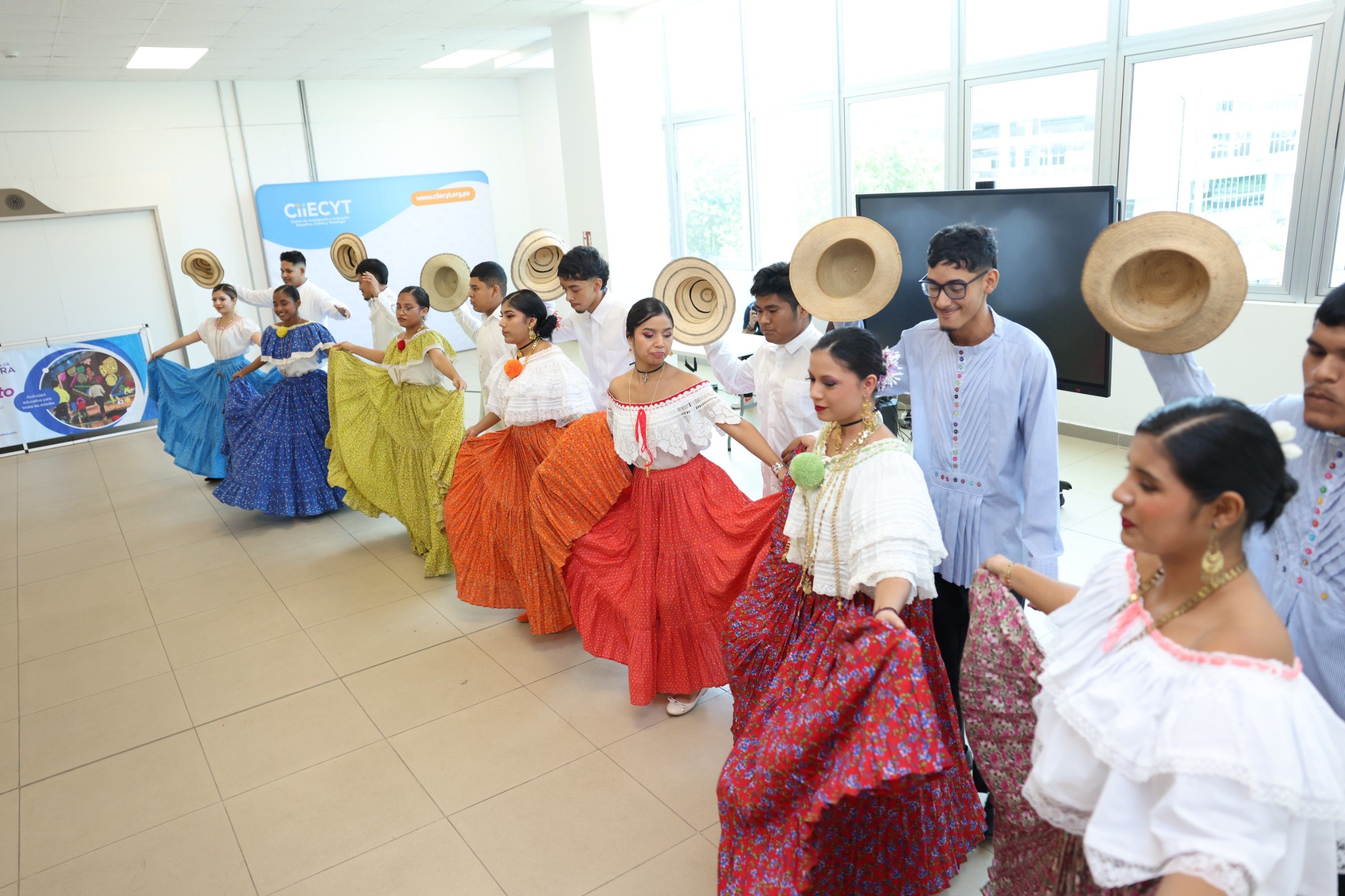 Tarde Típica ITSE/ETI resalta el valor de las tradiciones y la identidad cultural panameña